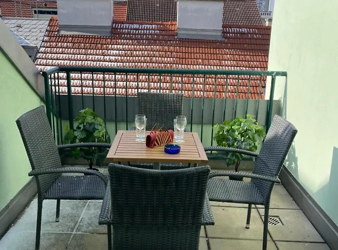 Dachterrasse Fuer 4 Personen